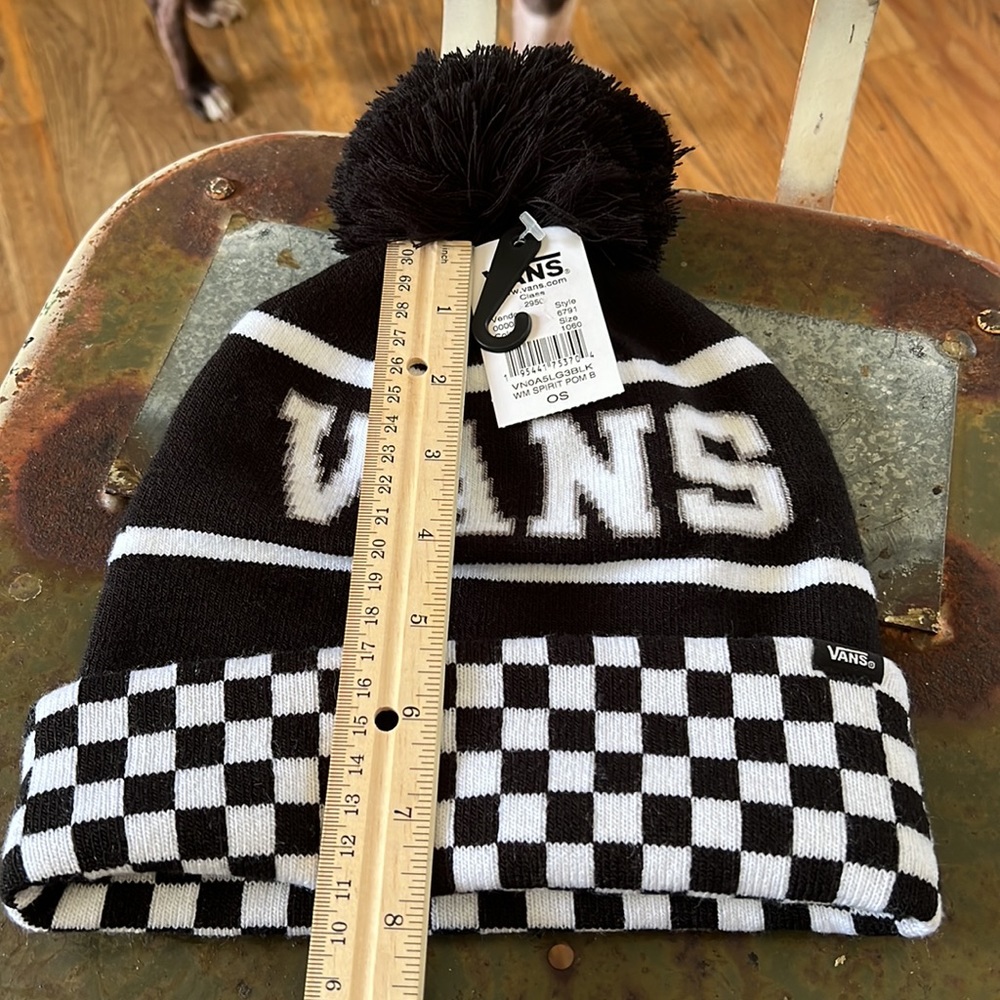 1 LEFT! Vans Cuff Checkerboard Pom Pom Beanie - Picture 6 of 7